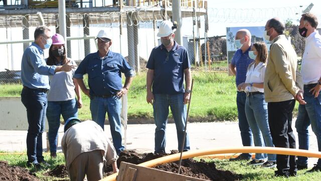 Recorrida por la obra de gas en el PAER