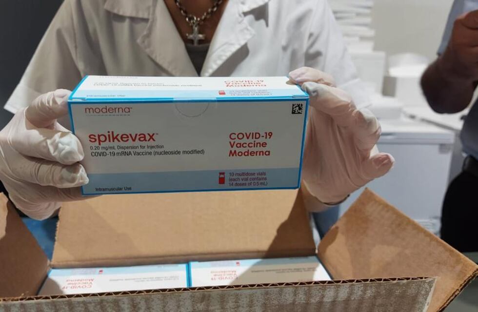 Llegan 9700 vacunas para terceras y cuartas dosis contra el COVID-19