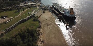 Buque en Rosario (Gentileza Bolsa de Comercio de Rosario)