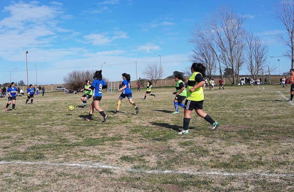 Fútbol Femenino: por la Liga puntaltense Ramonas se quedó con el invicto de Venus
