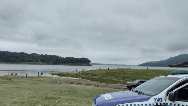 Murió un hombre que había sido rescatado ayer cuando se ahogaba en El Cadillal