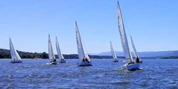 Primera fecha del Campeonato de Verano de Vela en Carlos Paz. (Schelotto).