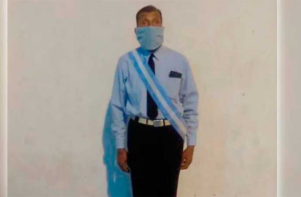 Un hombre de 70 años de Jujuy terminó el secundario como abanderado