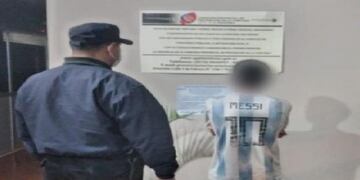Un joven terminó detenido tras agredir a unos adolescentes en Santo Pipó.
