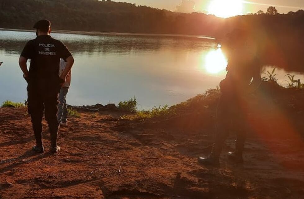Buscan a un joven que desaparecido en las aguas del río Uruguay en El Sobebio