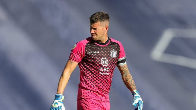 Guido Herrera de nuevo titular. No alcanzó ni a acomodarse y gol de Sarmiento.