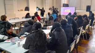 Docentes de toda la provincia de Jujuy participan en la Semana de la Educación Digital 2025, iniciativa que propone abordar la Inteligencia Artificial (IA) y su potencial para transformar la educación.