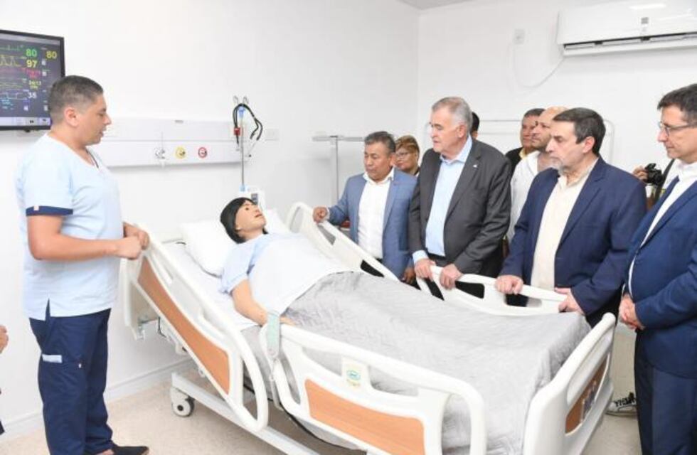 Jaldo inauguró el Centro Regional de Simulación Clínica para Enfermería en ATSA