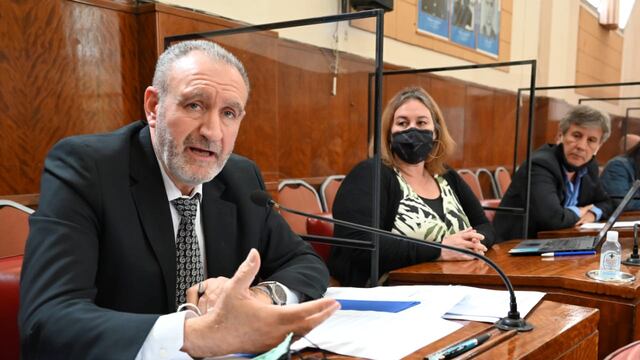 Un centenar de efectivos de Prefectura llegaron a la ciudad, destinados por la Nación