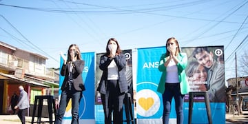 El reclamo de un jubilado discapacitado a la intendenta de Moreno en un acto