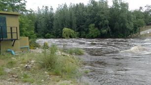 El río San José en San Clemente, con una importante crecida.