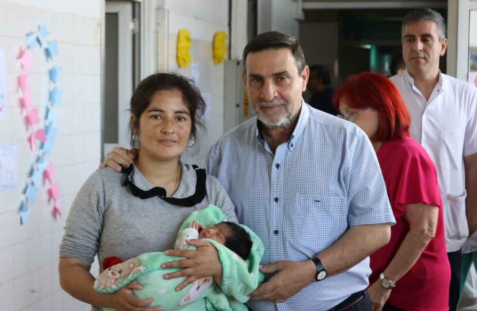 Hospital Avellaneda: un homenaje a las mamás internadas en su día