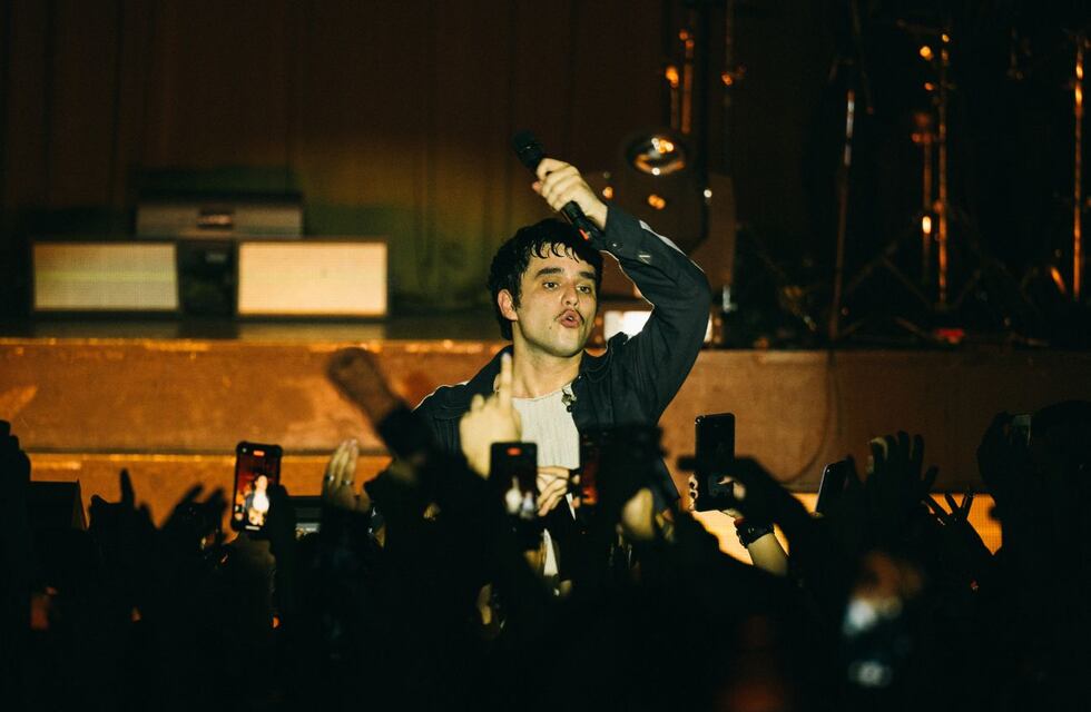 Broke Carrey presentó Río de la Plata en Niceto con Julieta Venegas y Dillom como invitados de lujo