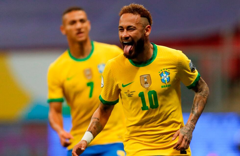Neymar alentó a Bolsonaro, quien aseguró que Brasil será campeón del Mundial de Qatar 2022