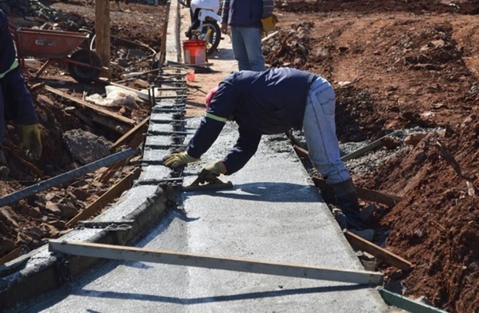 La chacra 96 de la ciudad de Posadas se halla en obras de cordón cuneta
