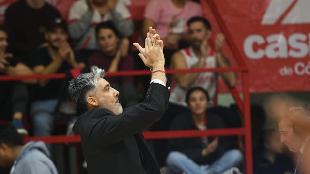 Lucas Victoriano se fue con Gloria de Instituto.