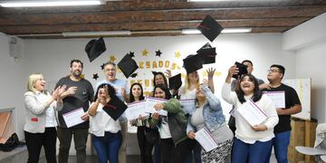 Entrega de certificados a egresados y egresadas del Seguila!