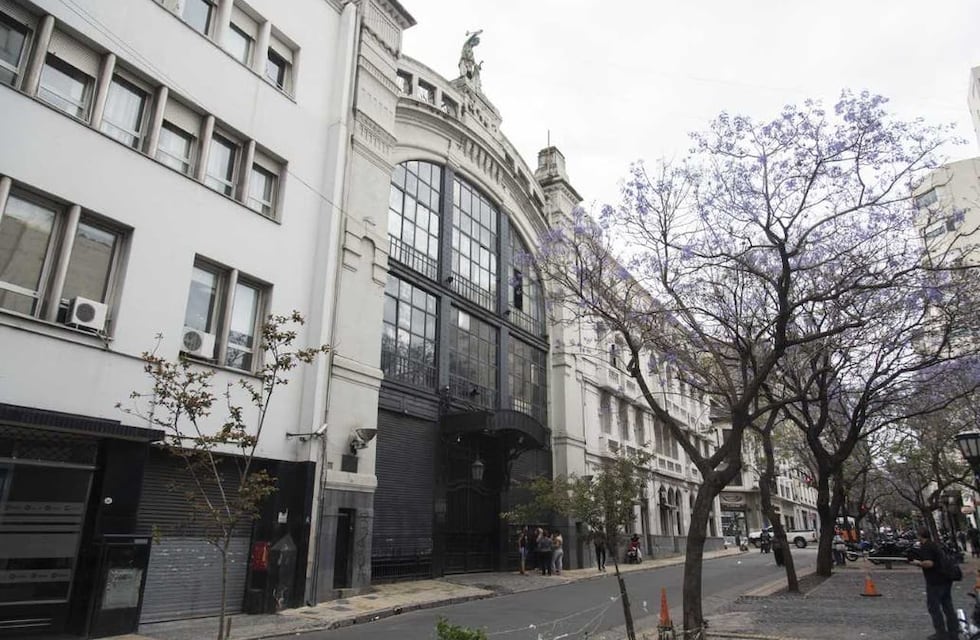 Clausuran dos boliches que realizaban actividades bailables en plena pandemia