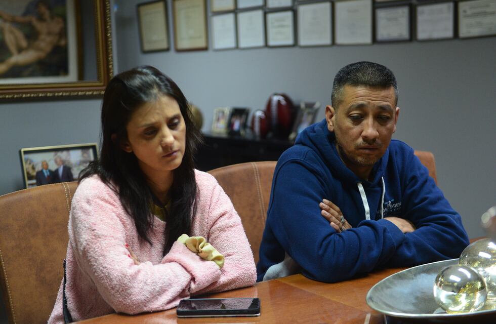 “No saben lo que es tener un hijo tirado por algo que no se merecía”, lamentó la madre del joven que cayó del túnel