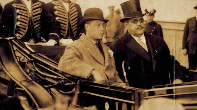 Edward Windsor, príncipe de Gales un día antes de viajar hacia Mendoza, estuvo en la ciudad de La Plata.