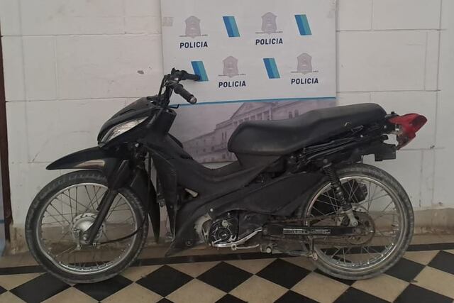 Dos menores de 14 años fueron interceptados tras sustraer una moto en Tres Arroyos