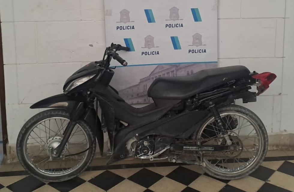 Dos menores de 14 años fueron interceptados tras sustraer una moto en Tres Arroyos