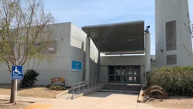 La escuela de Colonia Caroya necesita fondos para pagar un servicio de emergencias médicas.