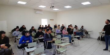 Dictan cursos de oficios en Rafaela