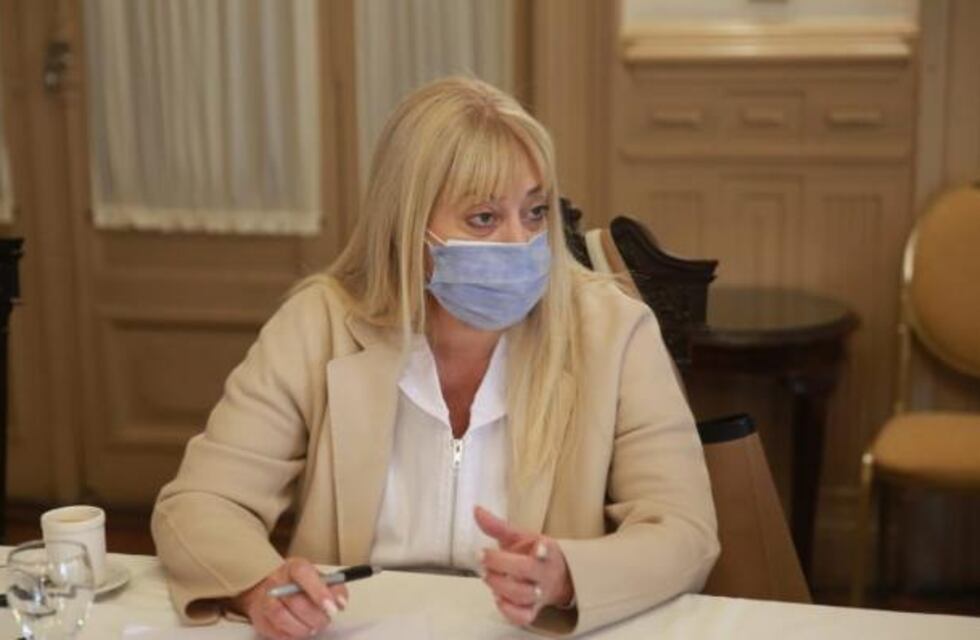 Rossana Chahla: “El 77% de la población mayor de 18 años tiene al menos una dosis y el 34% tiene las dos dosis”