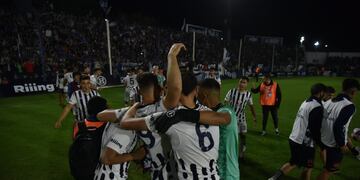 Fiesta en barrio Jardín, con el 4-1 de Talleres sobre Belgrano en Reserva (Facundo Luque / La Voz).