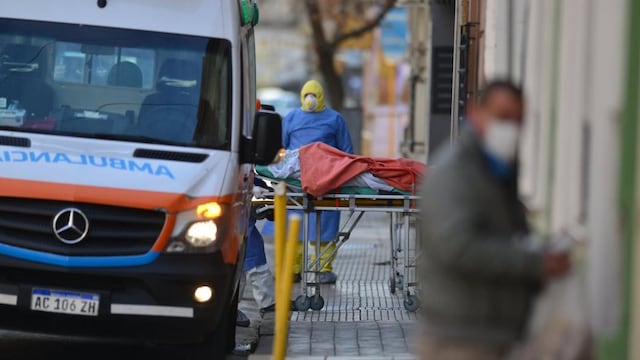 La ocupación de camas críticas, otro récord (José Hernández / La Voz).