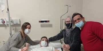 Daniel Ríos tras donarle un riñón a su amigo. (Gentileza)