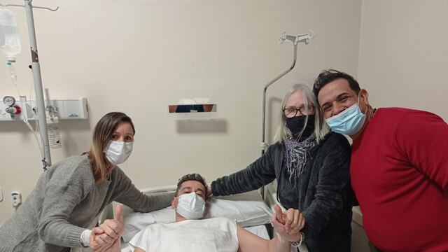 Daniel Ríos tras donarle un riñón a su amigo. (Gentileza)