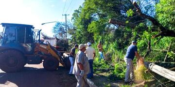 Leandro N. Alem se recupera tras el temporal: autoridades destacan la colaboración ciudadana.