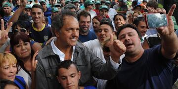 "Acá estoy. Soy el Daniel de siempre, con más fe y esperanza que nunca. Cuentan conmigo. Yo cuento con ustedes", escribió en su cuenta de Twitter.