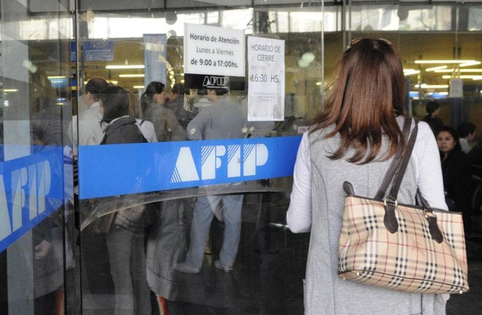 Reglamentaron el acceso a los créditos a tasa cero para monotributistas: los requisitos para acceder