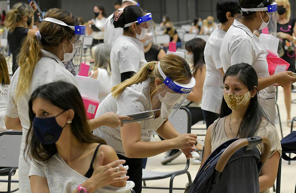 Vacunación Covid-19 Mendoza: abren las inscripciones para mayores de 30 sin comorbilidades