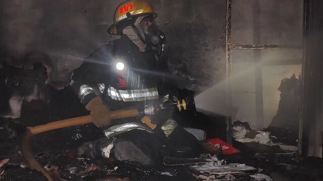 Bomberos Arroyito actuando en un siniestro