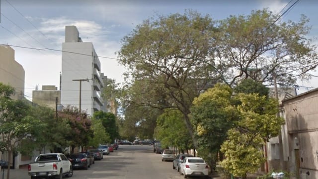La cuadra de San Martín de barrio Cofico, donde saquearon tres departamentos.