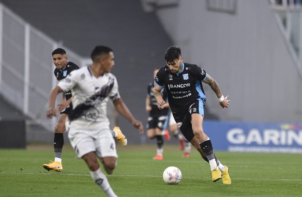 Racing de Nueva Italia se va a Corrientes con tres cambios