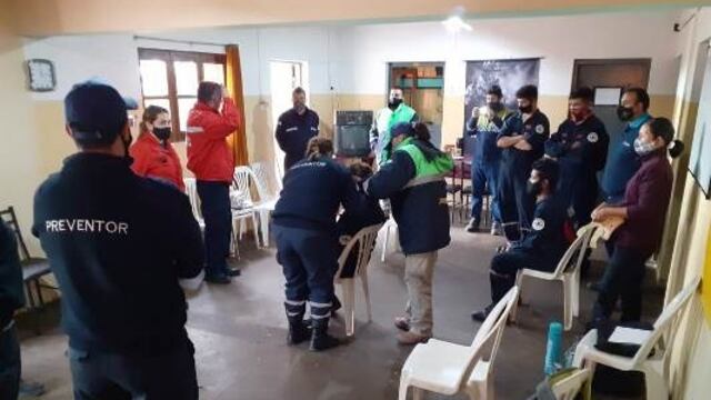 Fuerzas civiles y de seguridad se capacitaron en conjunto para brindar una mejor asistencia en San Carlos.