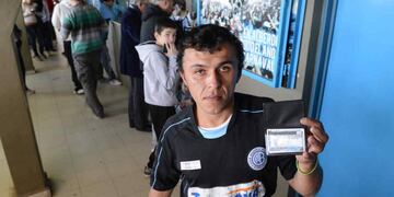 Los hinchas que perdieron su condición de socios podrán recuperarla a cero costo (Foto: Facundo Luque).