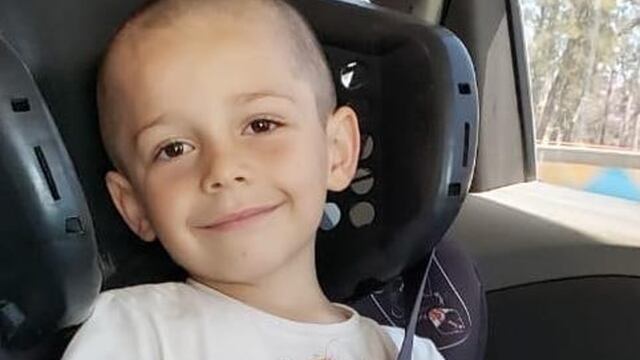Ahora por Santi. El niño padece un neuroblastoma y necesita de la solidaridad de todos.