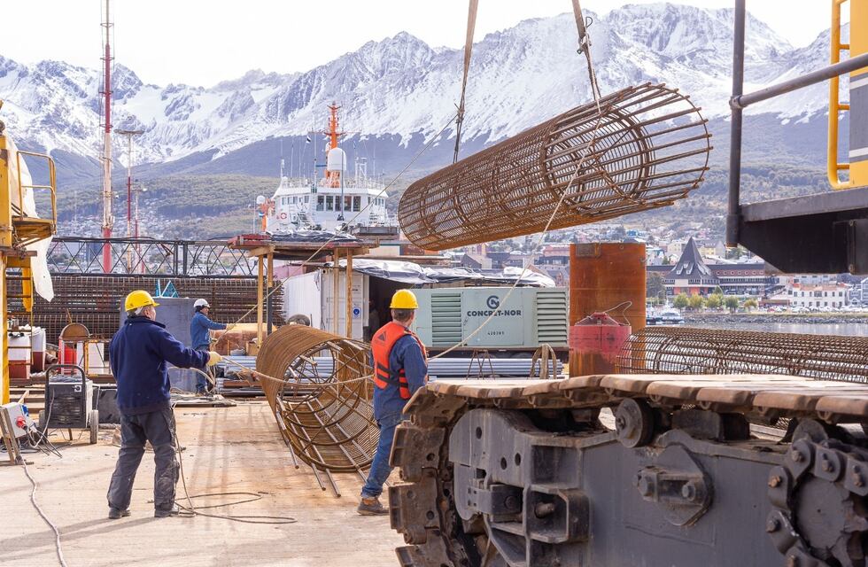 Ushuaia: Avanza la obra de ampliación del Muelle en el Puerto