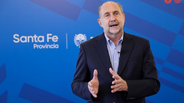 Perotti anunció las nuevas restricciones en Santa Fe