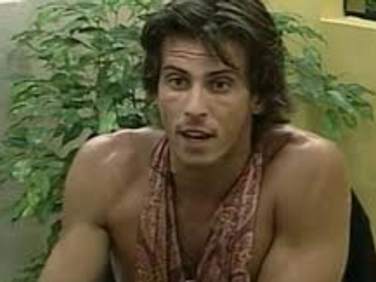 Tras dejar la casa, incursionó en el modelaje y la televisión, pero eligió alejarse del ambiente mediático.