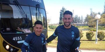 Mariano Miño y el Turquito Ibrahim Hesar, parte de la delegación de Belgrano que ya se instaló en Campana (Prensa Belgrano).
