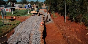 Ejecutan obras viales en Eldorado.