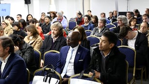 Representantes de importantes compañías, directivos de entidades empresariales, diplomáticos y funcionarios de varias provincias asistieron a la presentación de la Expojuy 2024.