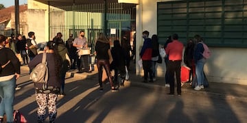 Así fue el inicio de la votación en la Capital provincial.